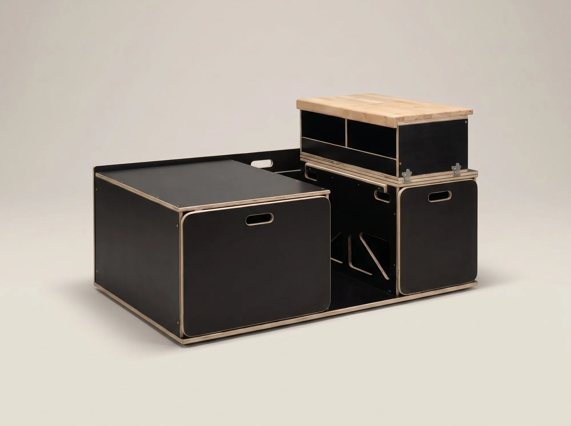 Bloque de cocina y almacenaje, Pieza del kit desmontable. Camperización de Alhóndiga Camper
